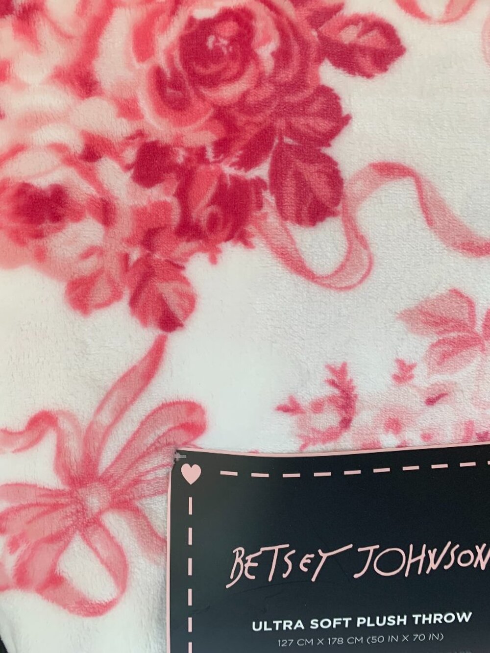 Betsey Johnson Plush Throw Pink Roses & Ribbons 50x70